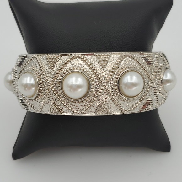 Faux Pearls on Silver Tone Hinged Bangle Bracelet - Picture 2 of 7